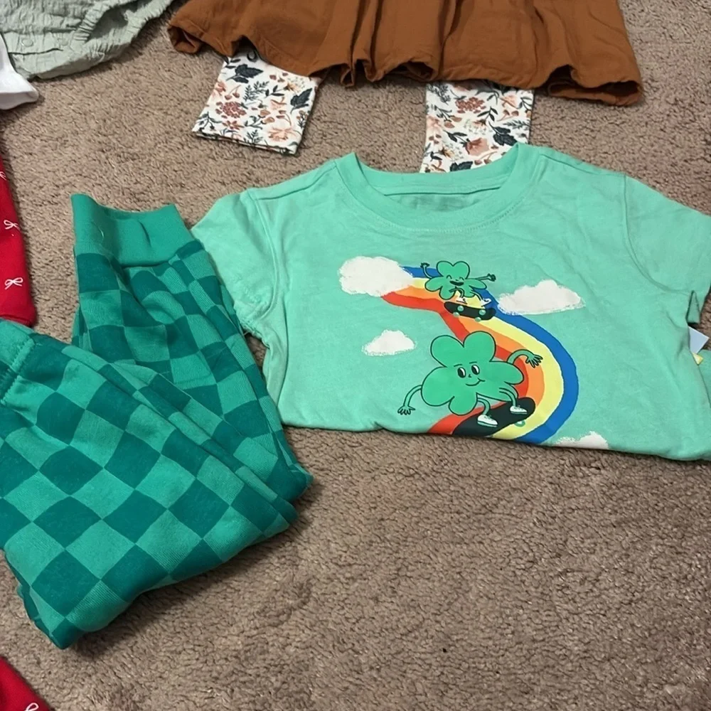 10 Pieces of girls clothing size 18 months Tahari Hudson Carter’s Cat & Jack NWT